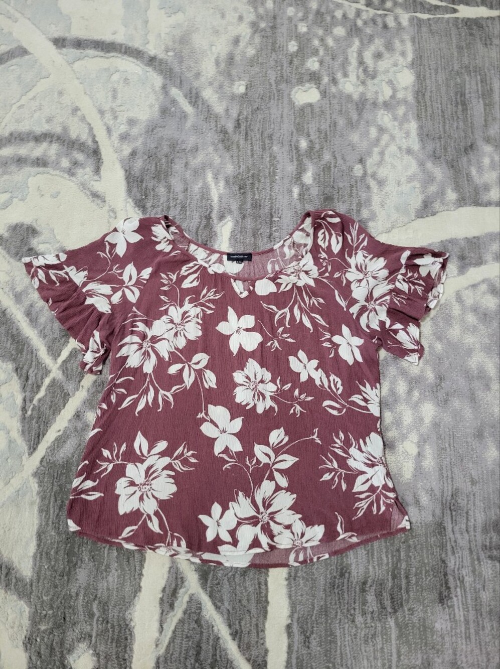 Warehouse Mauve Floral Short Sleeve Top with White Print Size XL